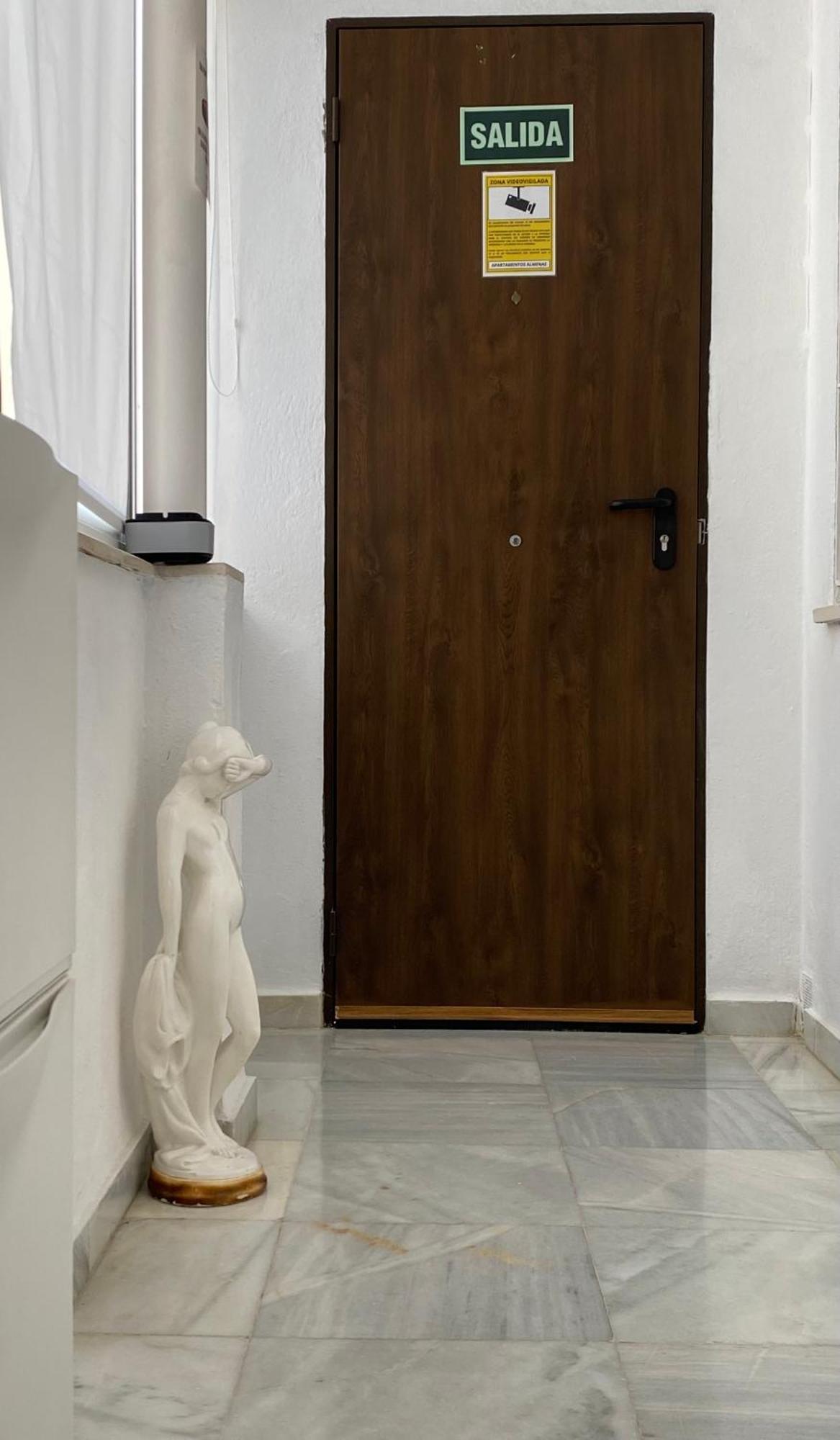 Apartamento Almenas Ecija Bagian luar foto
