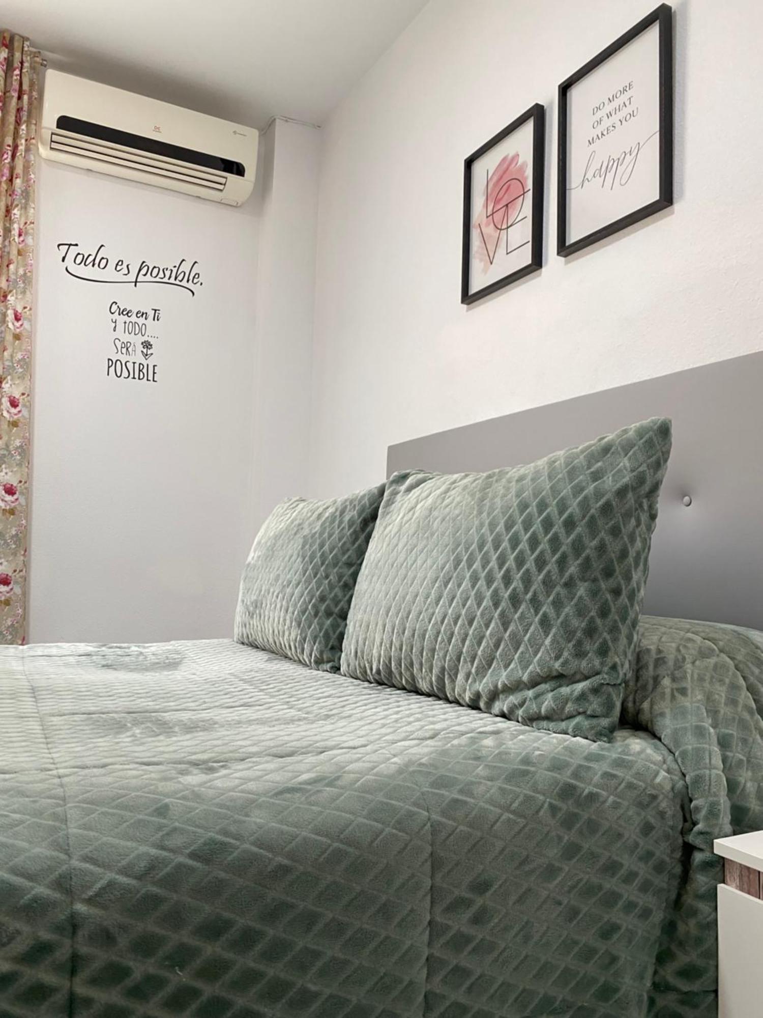Apartamento Almenas Ecija Bagian luar foto
