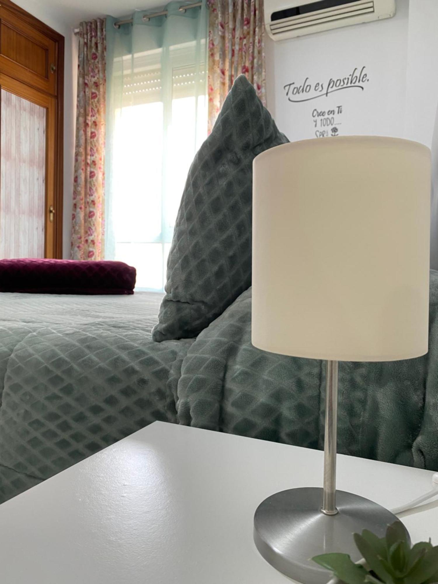 Apartamento Almenas Ecija Bagian luar foto
