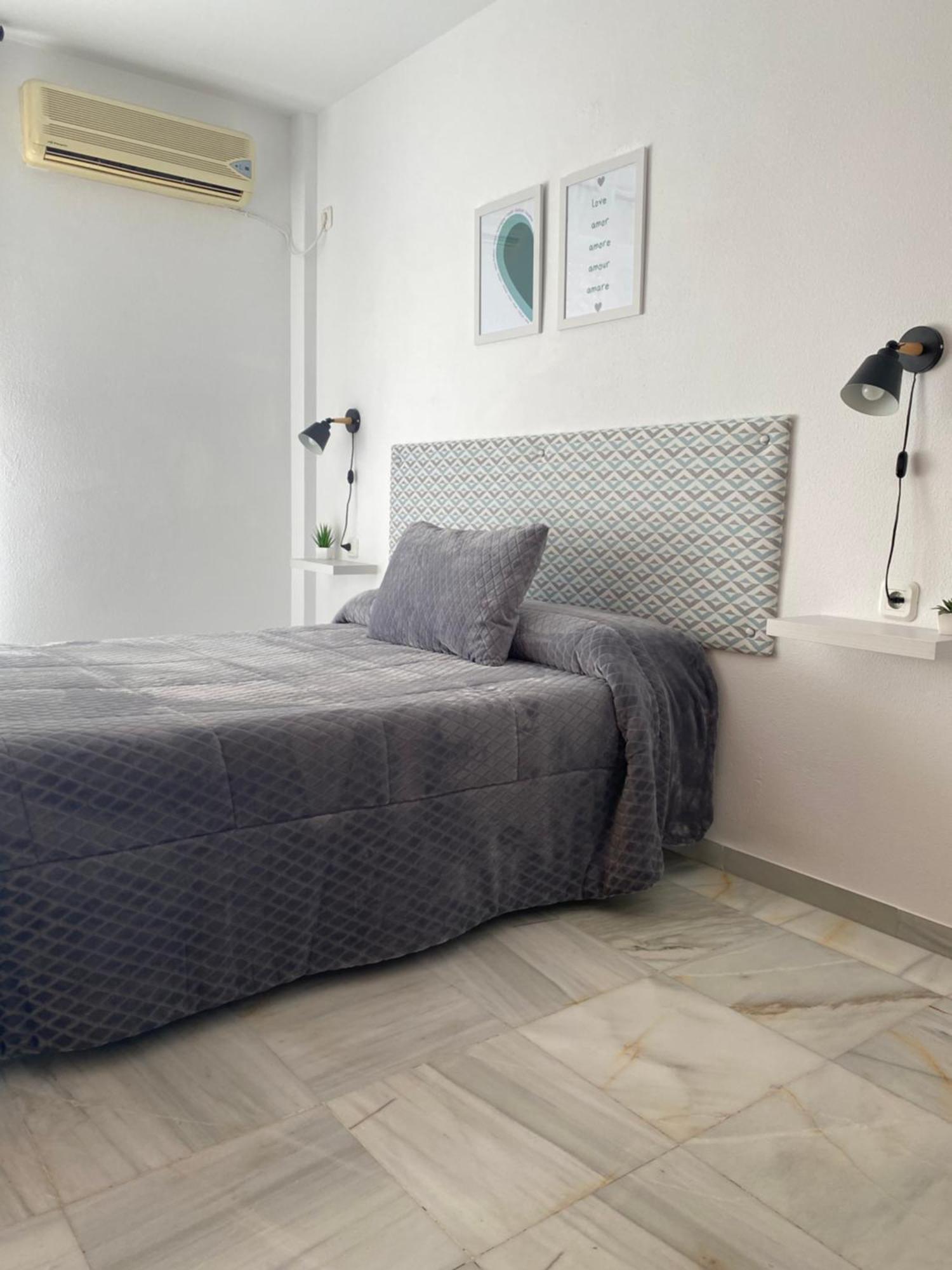 Apartamento Almenas Ecija Bagian luar foto