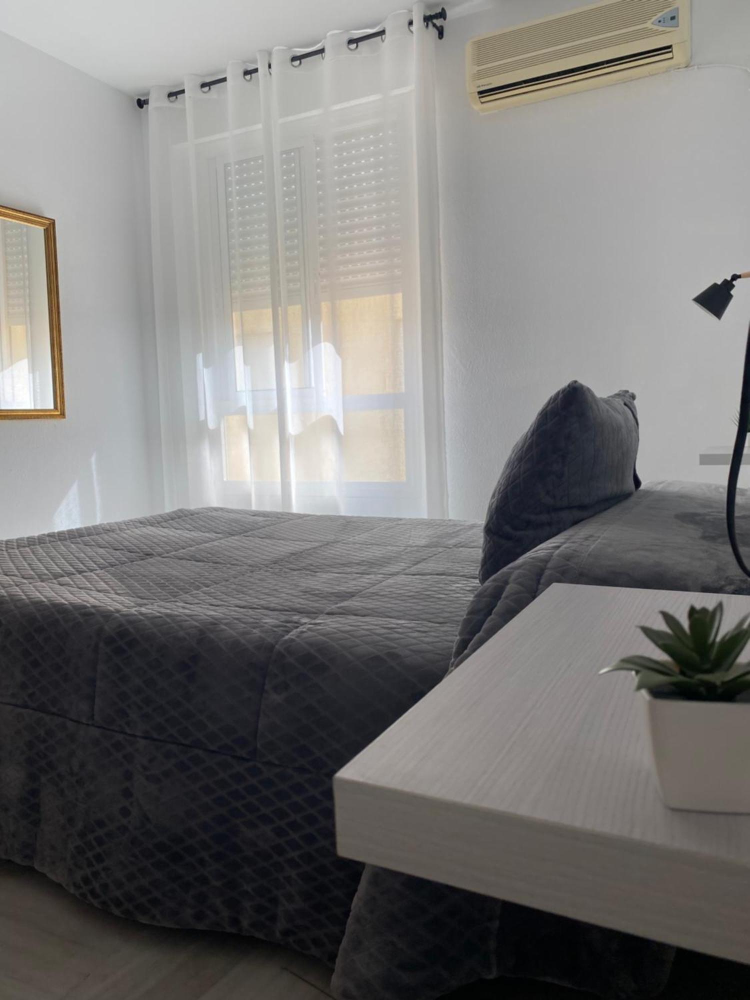Apartamento Almenas Ecija Bagian luar foto