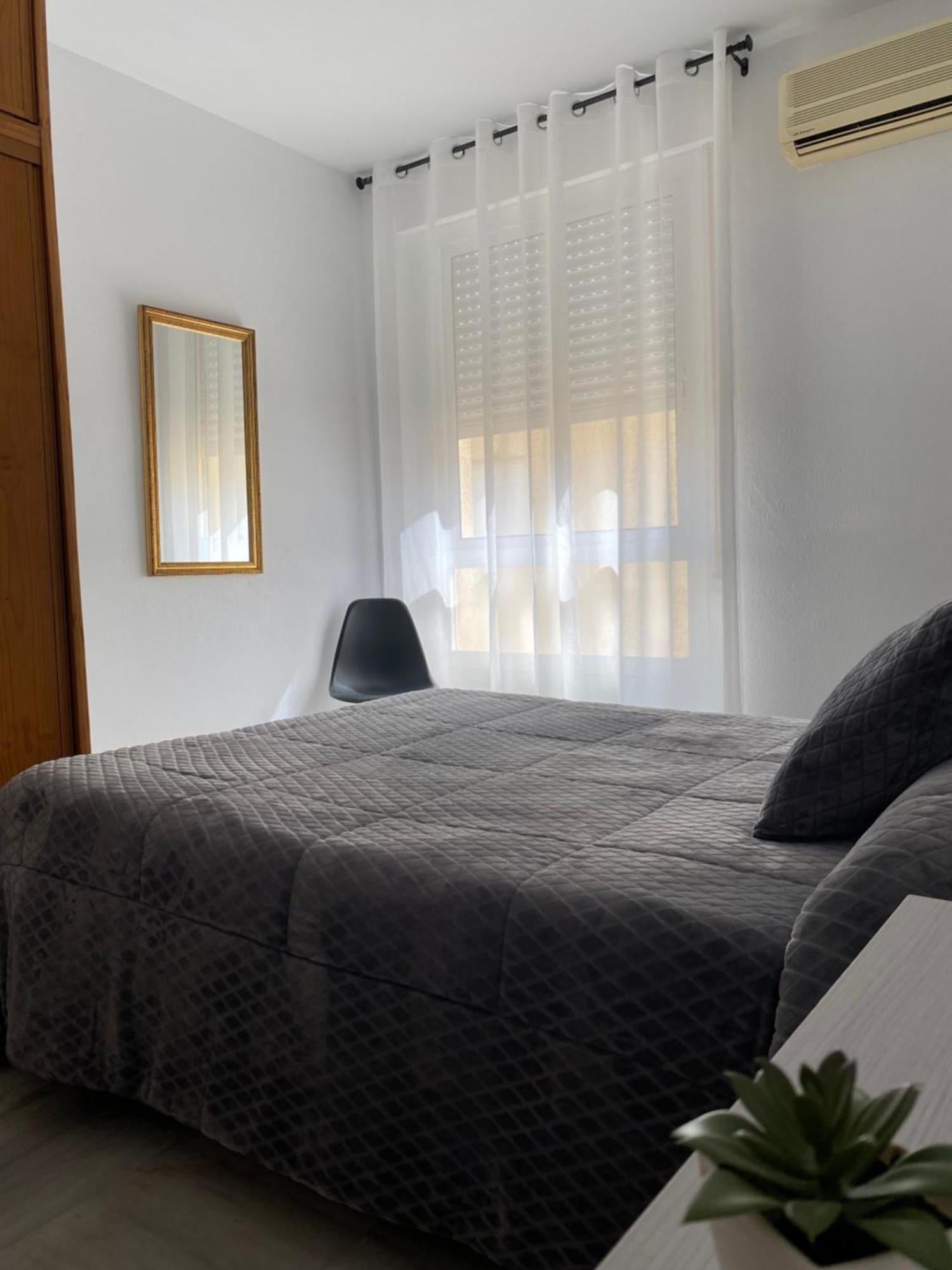 Apartamento Almenas Ecija Bagian luar foto